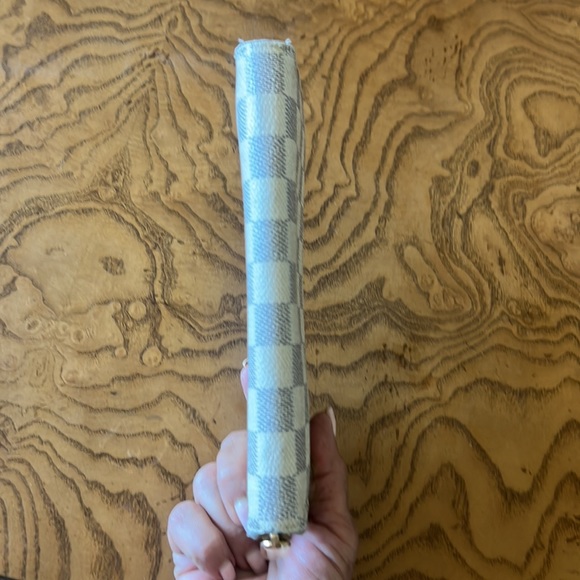 Louis Vuitton Damier Azur long Zippy Wallet-Authentic - Picture 12 of 12